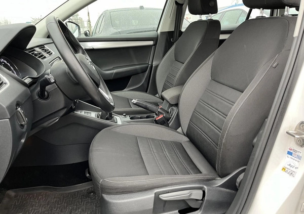 Skoda Octavia cena 54900 przebieg: 109819, rok produkcji 2018 z Szczawno-Zdrój małe 254